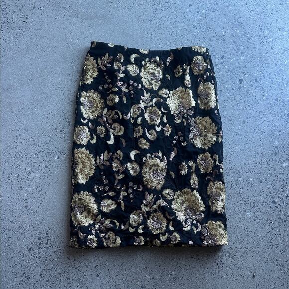 GARNET HILL Women’s 10 Skirt Black & Gold Sequin Floral Ponte Pencil Skirt - Picture 1 of 2
